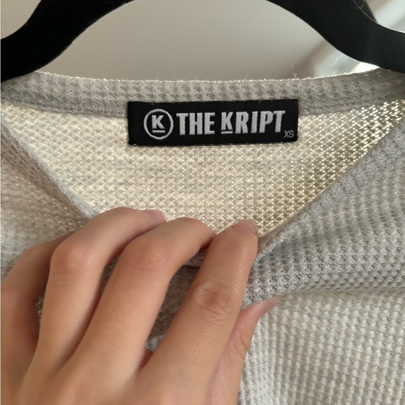 White long sleeve top - Picture 3 of 3